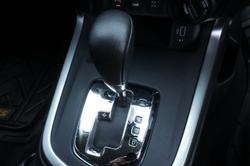 2021 Nissan
Navara ST