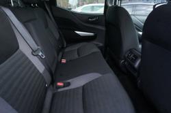 2021 Nissan
Navara ST