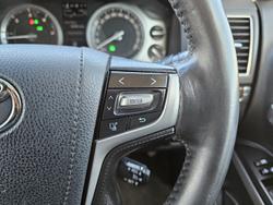 2017 Toyota Landcruiser VX VDJ200R 4X4 Dual Range Crystal Pearl