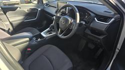 2022 Toyota
RAV4 GX
