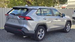 2022 Toyota
RAV4 GX