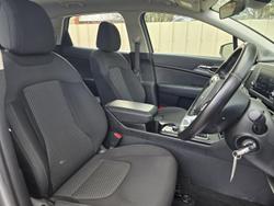 2021 Kia
Sportage S