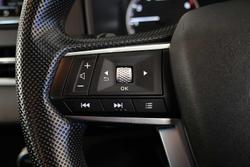 2024 Mitsubishi
                Outlander ES