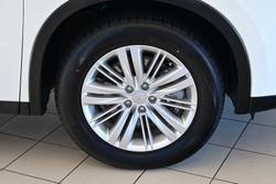 2024 Mitsubishi
                Outlander ES