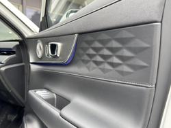 2025 Chery
                Tiggo 8 Super Hybrid Ultimate