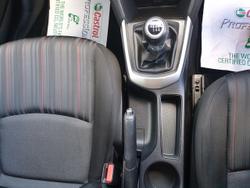 2016 Mazda
2 Neo
