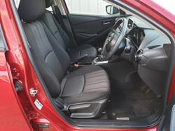 2016 Mazda
2 Neo