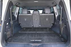 2022 Toyota
Landcruiser Sahara