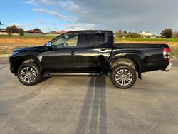 2023 Mitsubishi
Triton GLS