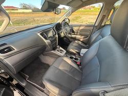2023 Mitsubishi
Triton GLS