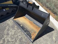 2022 New Holland E60c