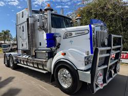 Kenworth T909