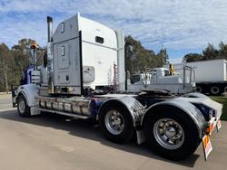 2011 Kenworth T909 WHITE