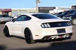 2017 Ford
Mustang