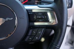 2017 Ford
Mustang