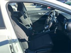 2021 KIA
                CERATO S