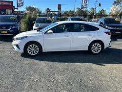 2021 KIA
                CERATO S