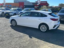 2021 KIA
                CERATO S
