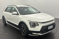 2022 Kia
Niro Hybrid S