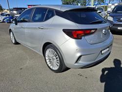 2017 Holden
                Astra R