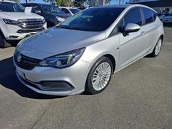 2017 Holden
Astra R
