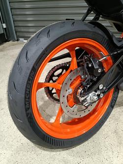 2025 KTM 390 DUKE ORANGE