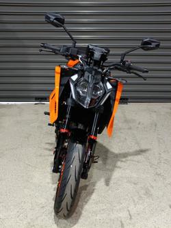 2025 KTM 390 DUKE ORANGE