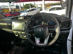 2019 Toyota
Hilux SR
