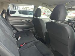 2016 Nissan
X-TRAIL ST