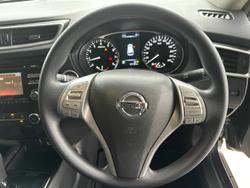 2016 Nissan
X-TRAIL ST
