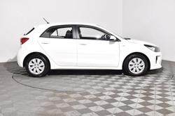 2017 Kia
                Rio S