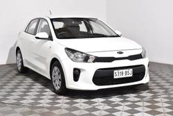 2017 Kia
                Rio S