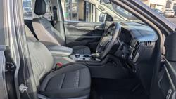 2024 Ford
Everest Ambiente