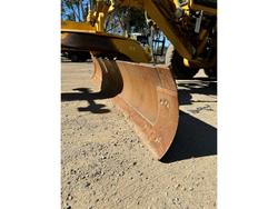 2003 CATERPILLAR
                12H Grader 