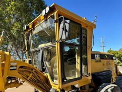 2003 CATERPILLAR
                12H Grader 