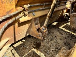 2005 Caterpillar
                D10t Bulldozer 