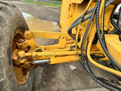 1995 CATERPILLAR
                12H Grader 