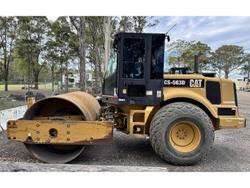 2001 Caterpillar Cs563d