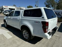 2021 Isuzu
                D-MAX LS-M