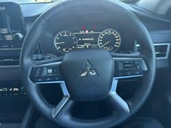 2022 Mitsubishi
Outlander Aspire