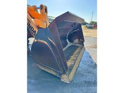Hyundai
Hl770-9