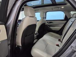 2019 Land Rover
Range Rover Velar P250 R-Dynamic SE