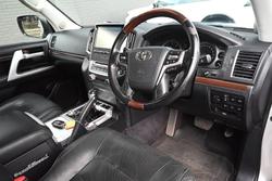 2018 Toyota
                Landcruiser Sahara