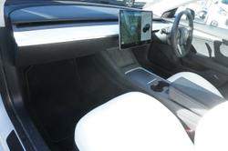 2021 Tesla
Model 3 Standard Range Plus
