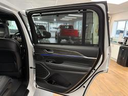 2023 Jeep
Grand Cherokee Overland