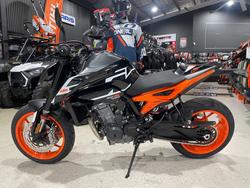 2023 KTM 890 DUKE GP BLACK