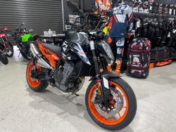 2023 KTM 890 DUKE GP BLACK