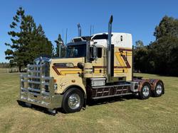 Kenworth T909