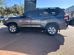 2017 Toyota
Landcruiser Prado GXL