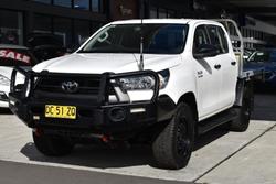 2021 Toyota
                Hilux SR